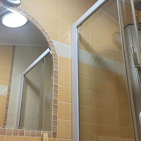 فندق Madonca & Restaurant 3*