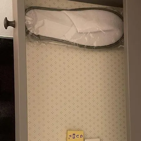 Madonca & Restaurant فندق