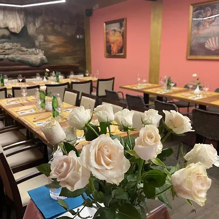 Madonca & Restaurant Szálloda Nova Gorica