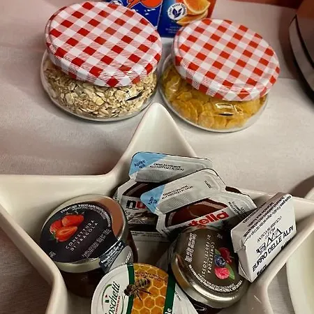 Madonca & Restaurant 3*