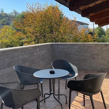 Madonca & Restaurant فندق نوفا جوريكا