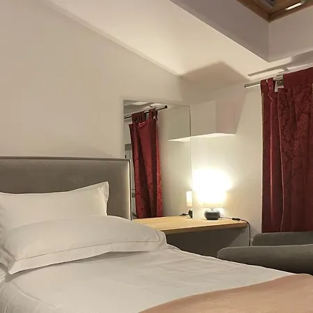 Madonca & Restaurant 3*