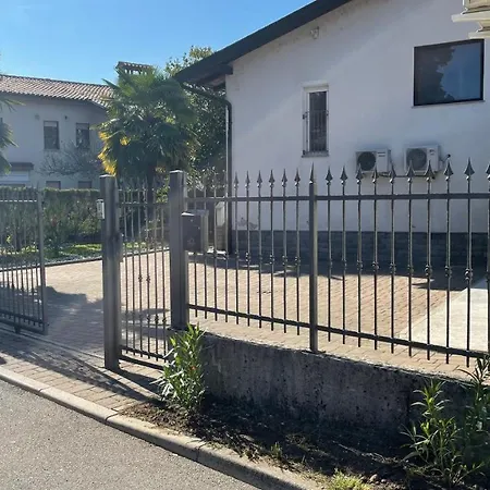 Madonca & Restaurant 3* נובה גוריקה