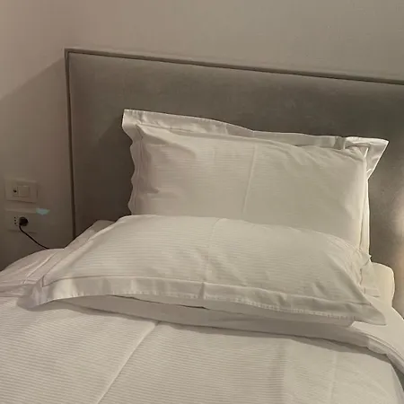 Madonca & Restaurant Hotel