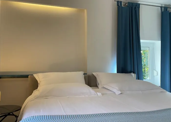 Madonca & Restaurant 3*