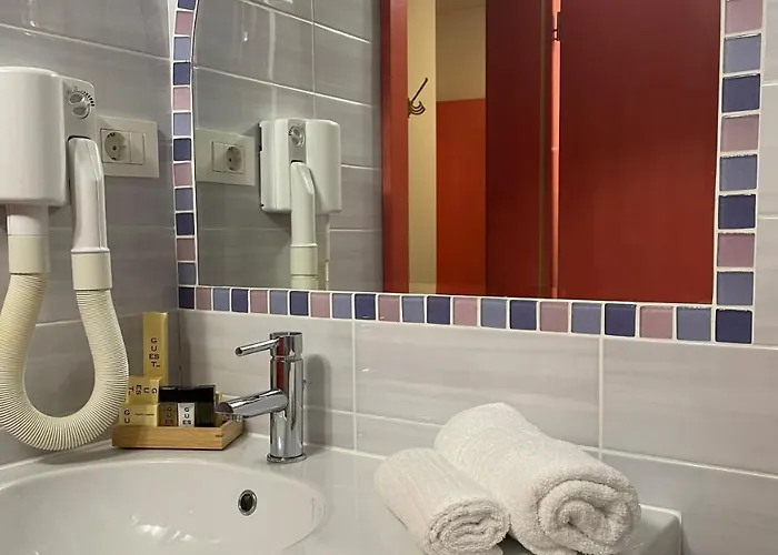 Madonca & Restaurant 3*