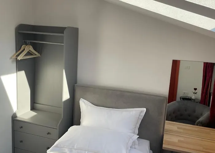 Madonca & Restaurant