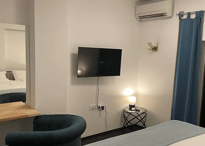 Madonca & Restaurant מלון 3*