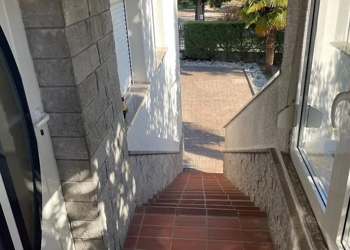 Madonca & Restaurant فندق