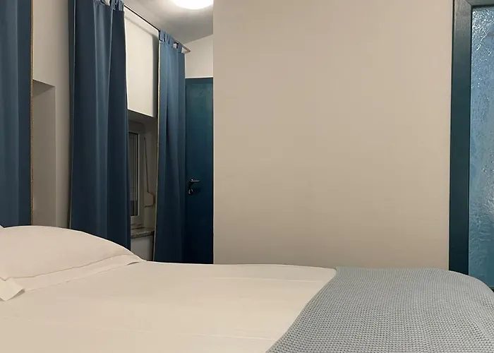 Madonca & Restaurant מלון 3*