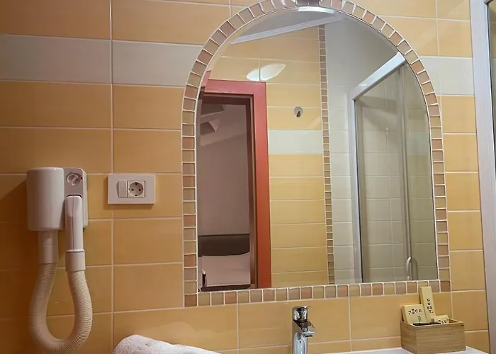 Madonca & Restaurant